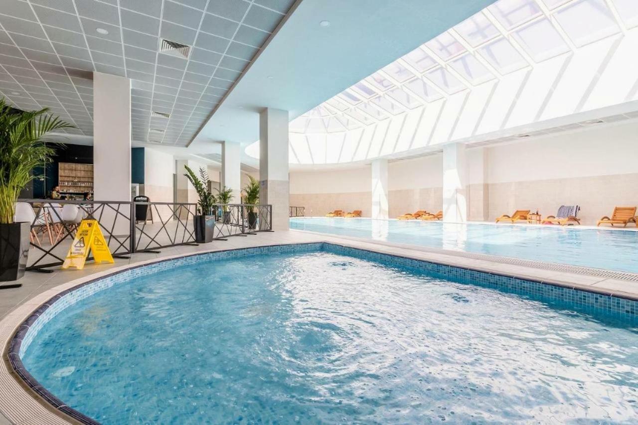 Cevahir Sky City Apartment-Spa & Fitness Center สโกเปีย ภายนอก รูปภาพ